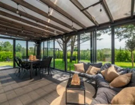 Sarna's House * Regiel